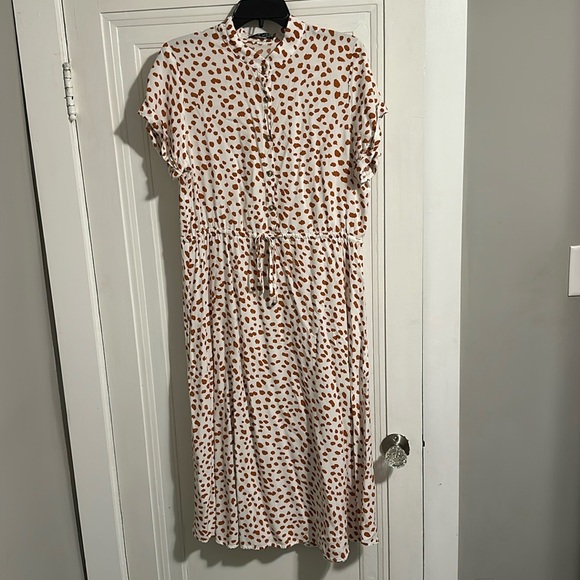 SHEIN Dresses & Skirts - SHEIN cinched printed dress